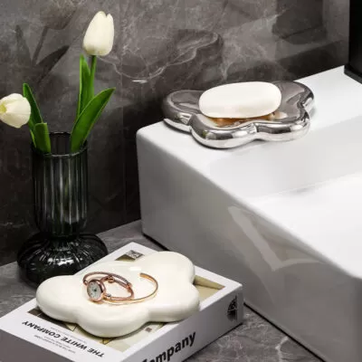 Creative ceramic cloud soap dish